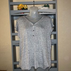 Women’s flowy top by a.n.a.